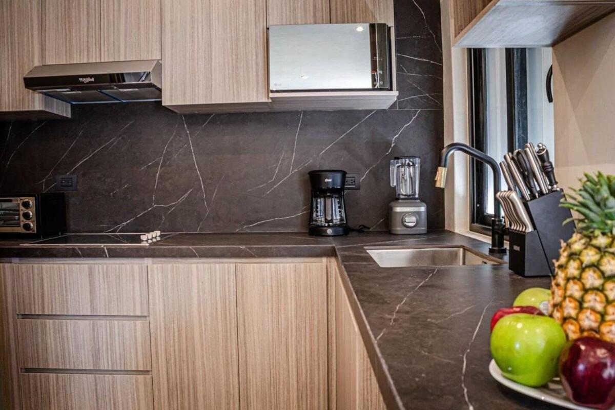 Apartamento Moderno Depto. De 2 Recámaras A Pasos De La Playa *