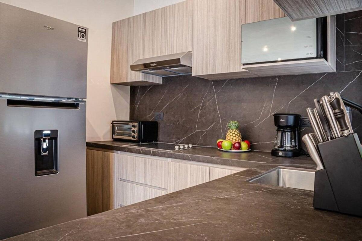 Moderno Depto. De 2 Recámaras A Pasos De La Playa Apartamento *